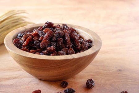 Sun-dried raisins