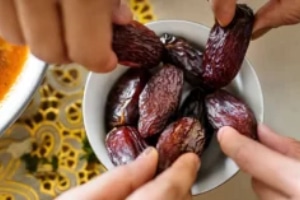 The best time for eating dates