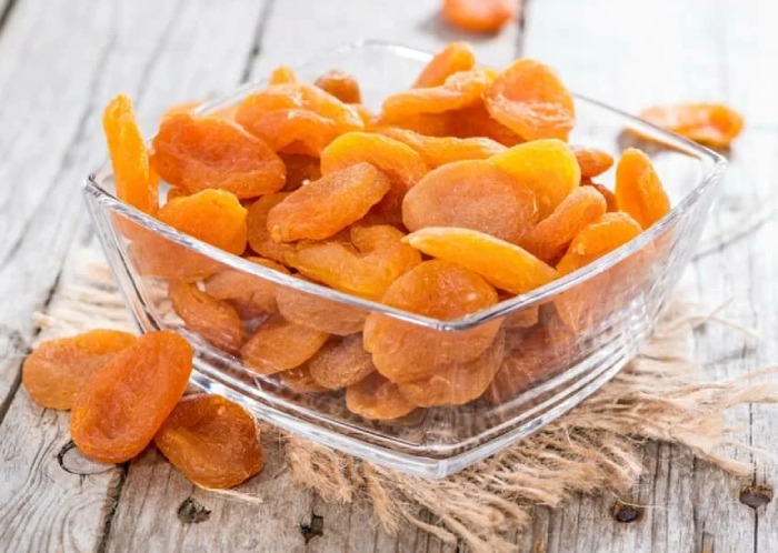 dried apricots soaked in water benefits