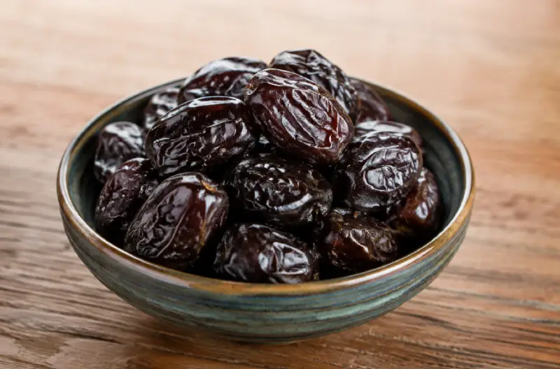 What are Mazafati dates
